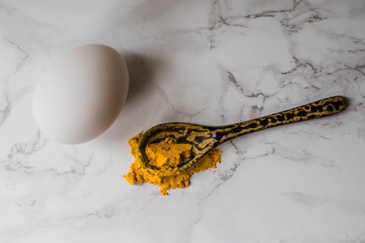 ماسک سفیده تخم مرغ و زردچوبه